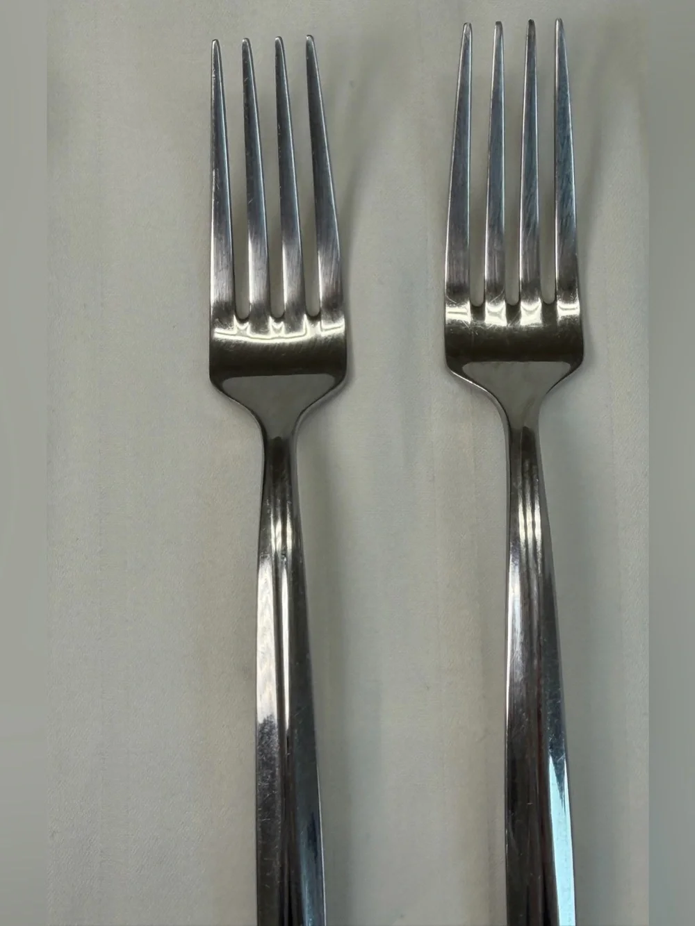 Argent Orfevres Flatware 3 Dinner Forks Capetown 18/10 Stainless Steel Vietnam